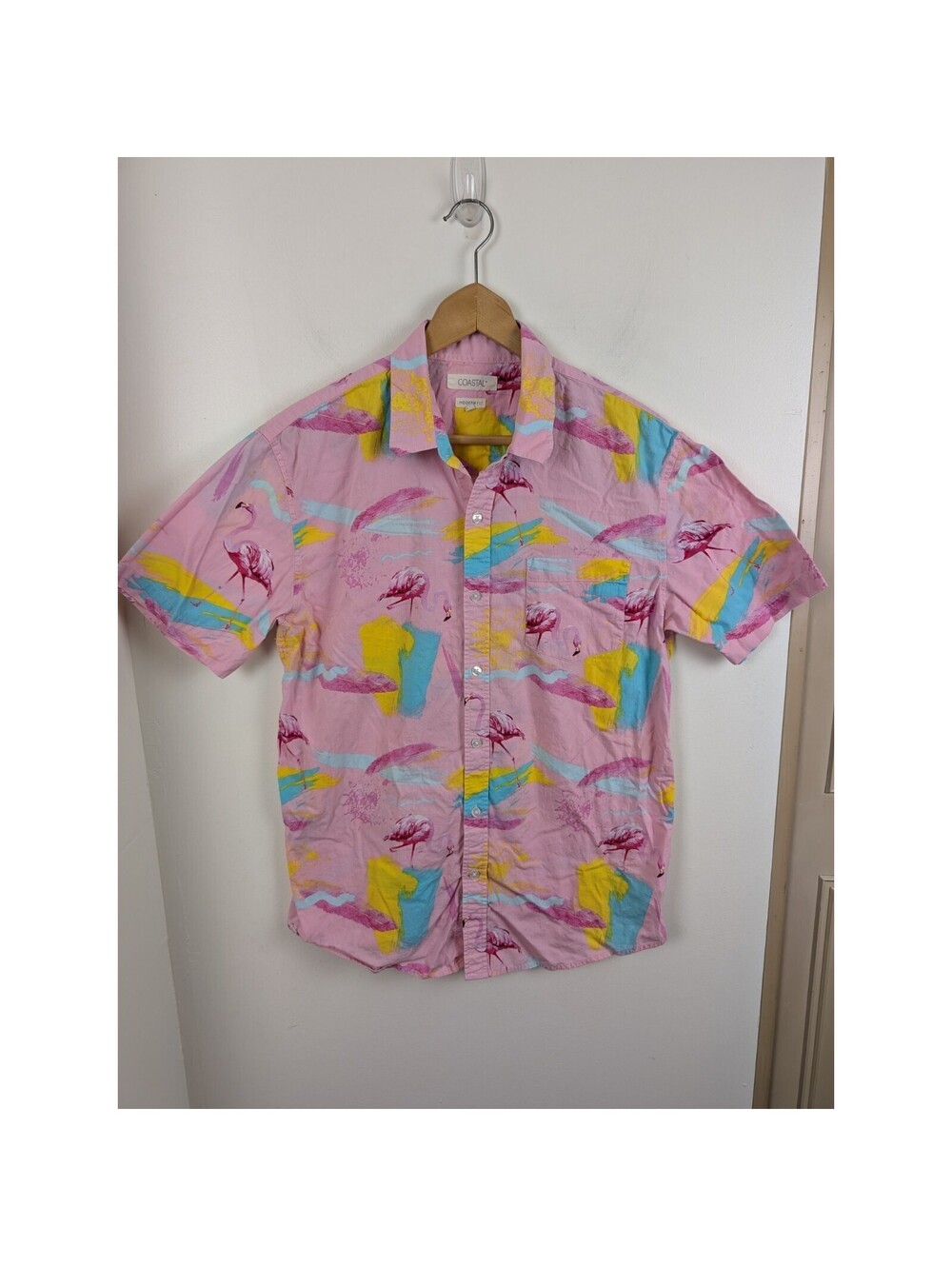 Coastal Mens Medium Pink Flamingo Button Down Short Sleeve Shirt Modern Fit M